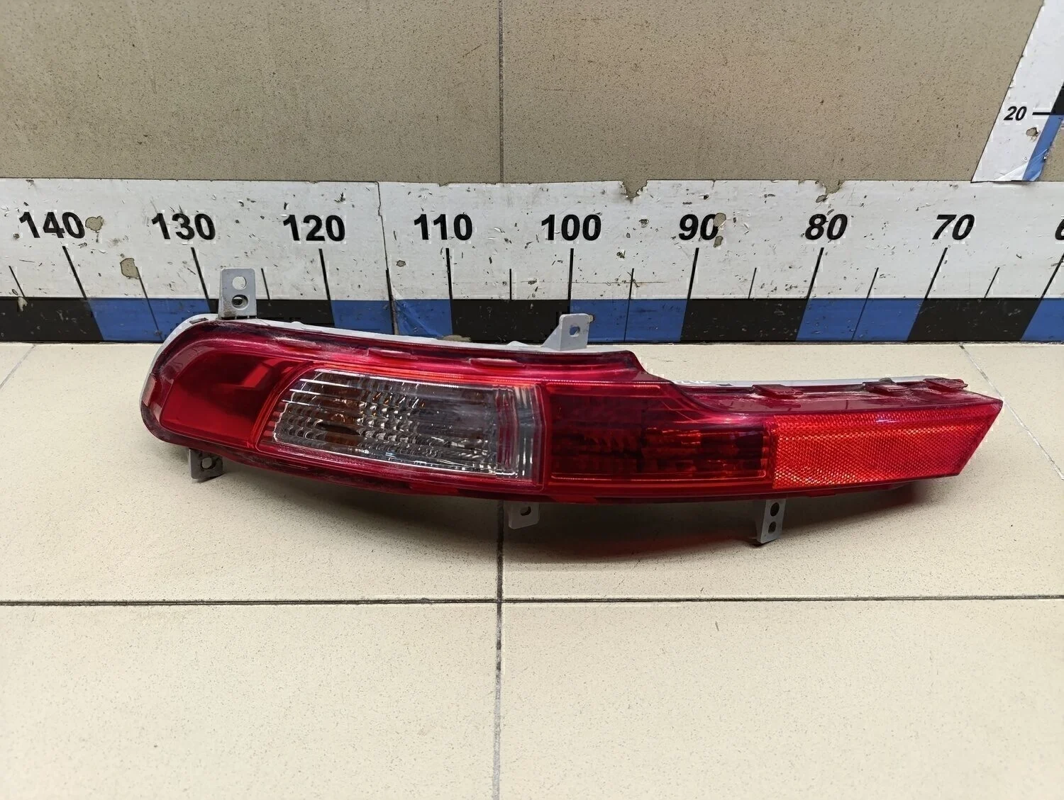 Фонарь задний в бампер левый Sportage 2010-2015