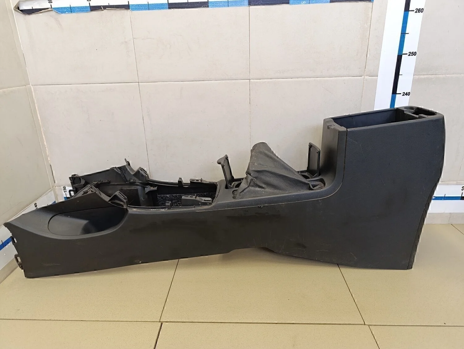 Консоль Corolla E15 2006-2013