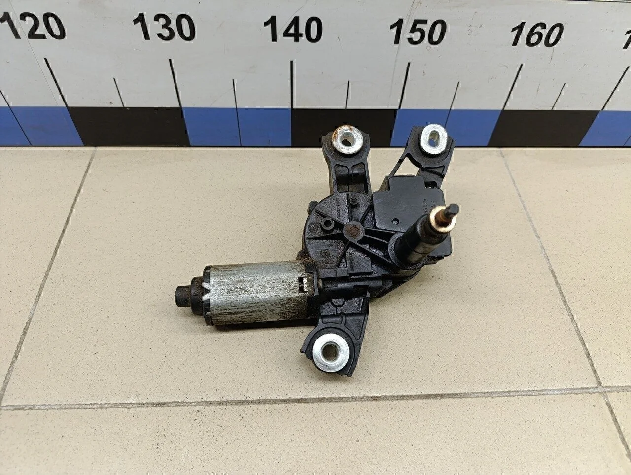 Моторчик стеклоочистителя задний Passat [B6] 2005-2010