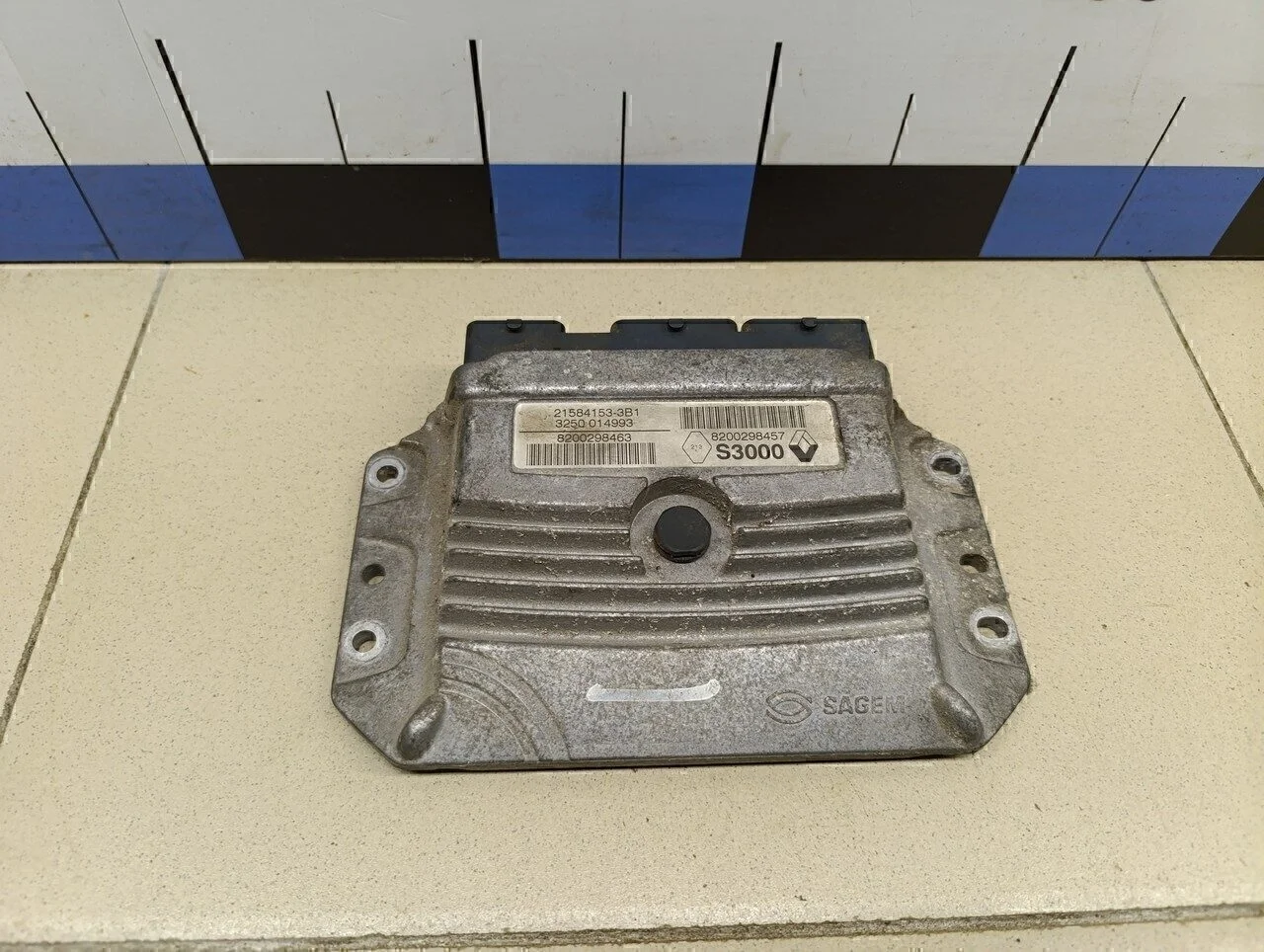 Блок управления двигателем Megane II 2002-2009