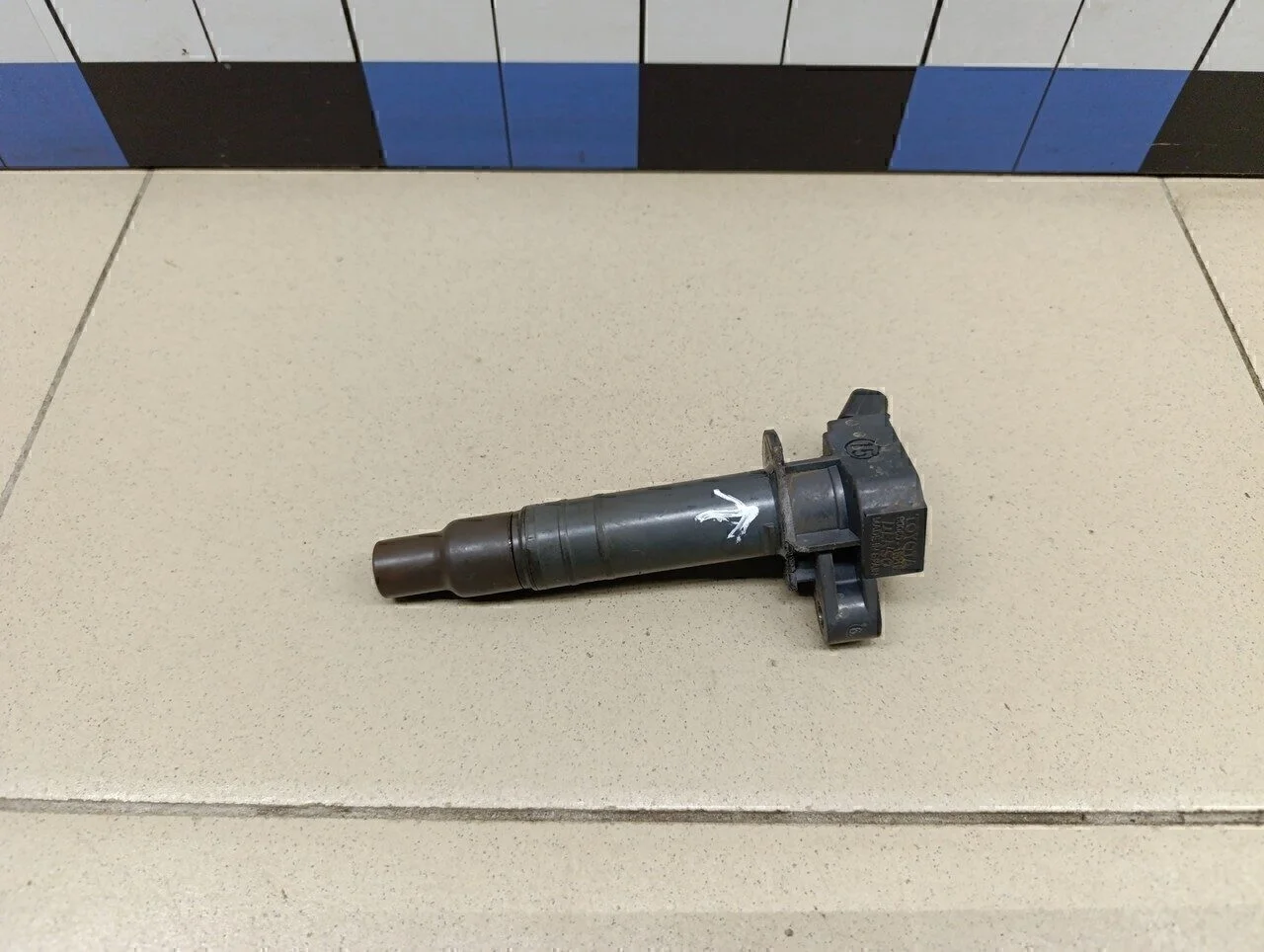 Катушка зажигания Avensis II 2003-2008