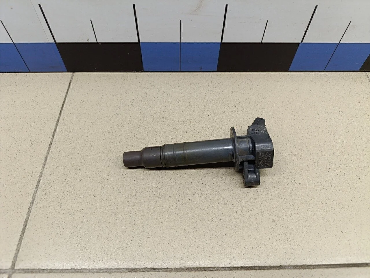 Катушка зажигания Avensis II 2003-2008