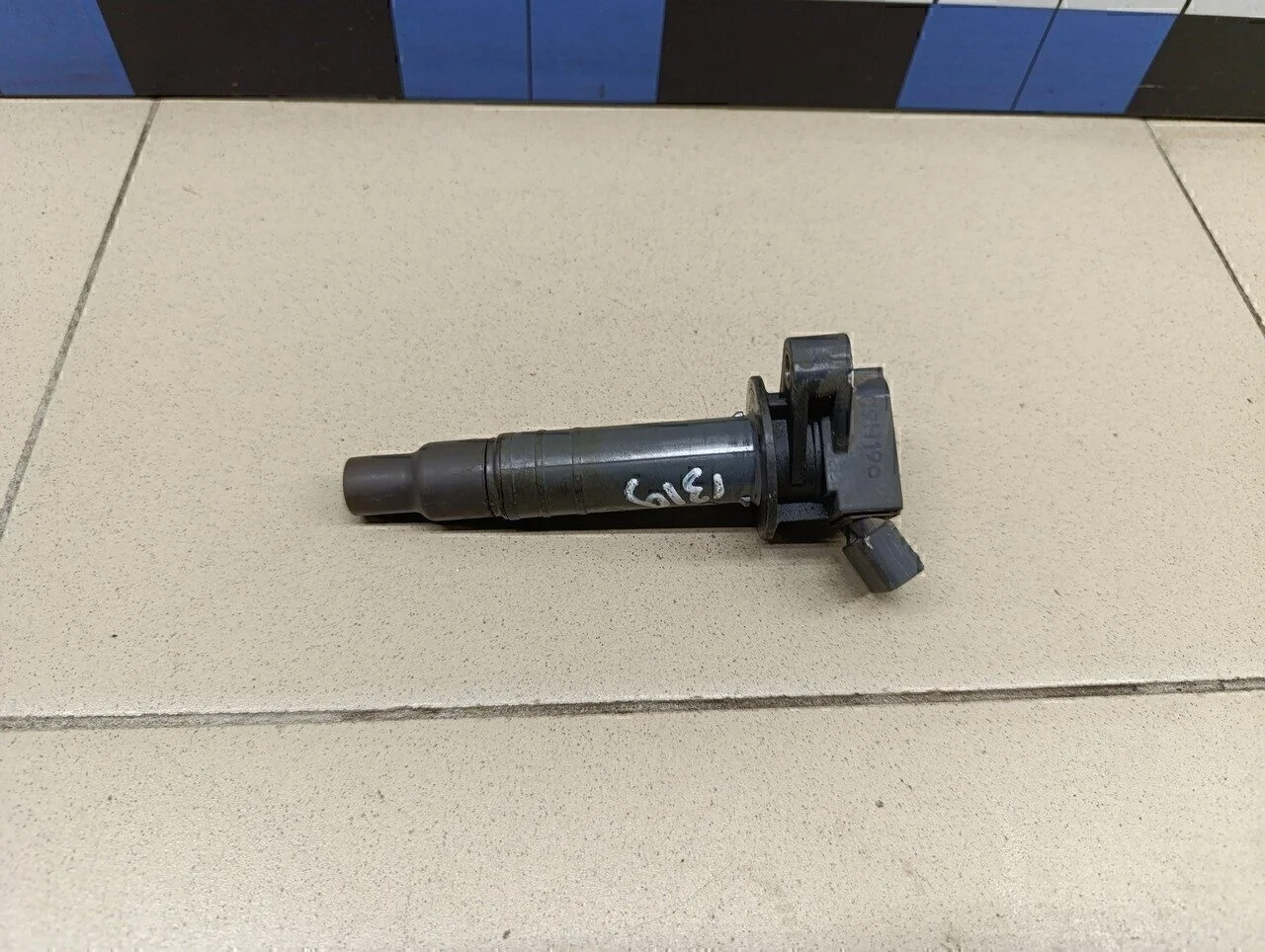 Катушка зажигания Avensis II 2003-2008