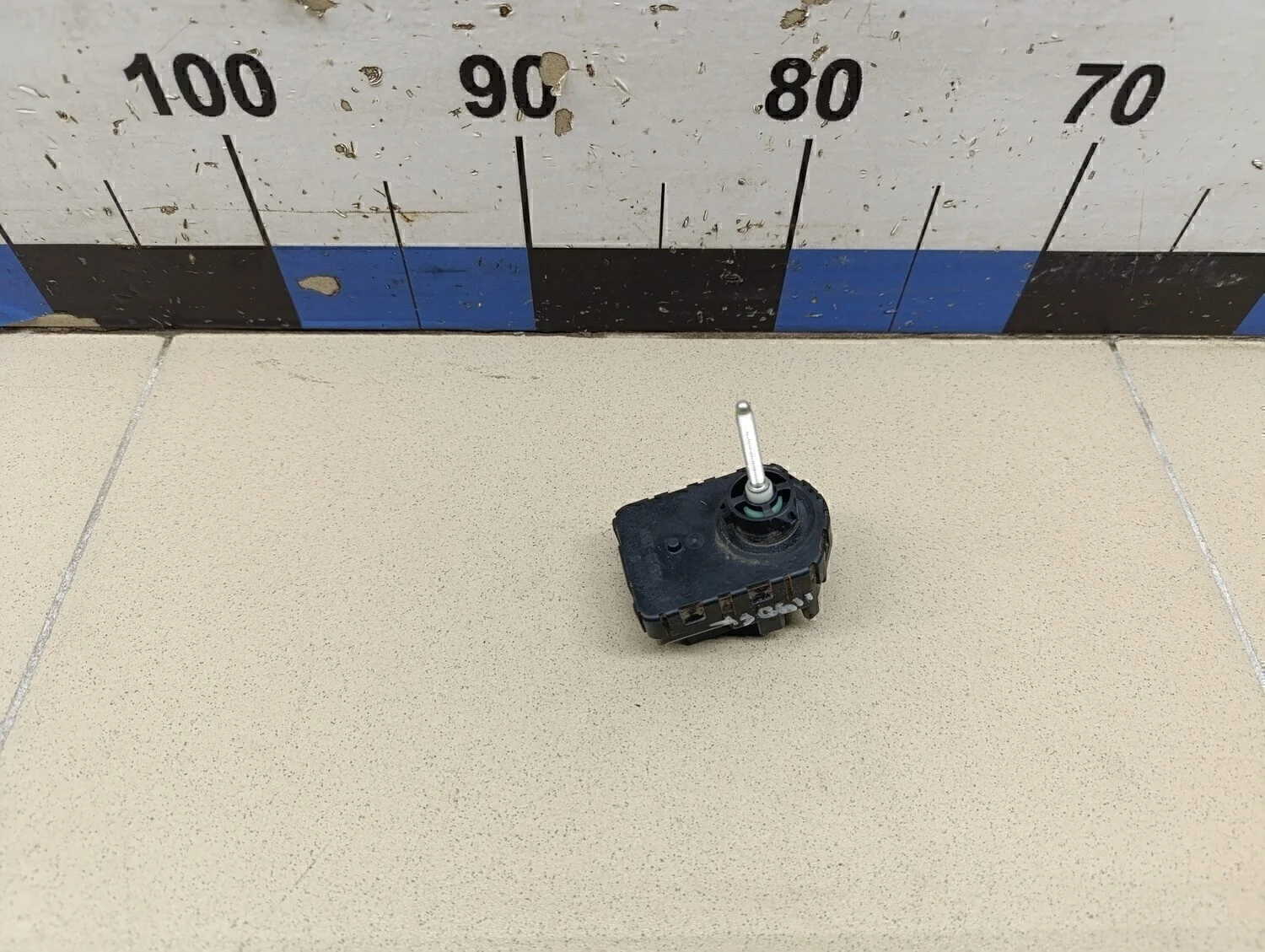 Моторчик корректора фары Camry XV40 2006-2011