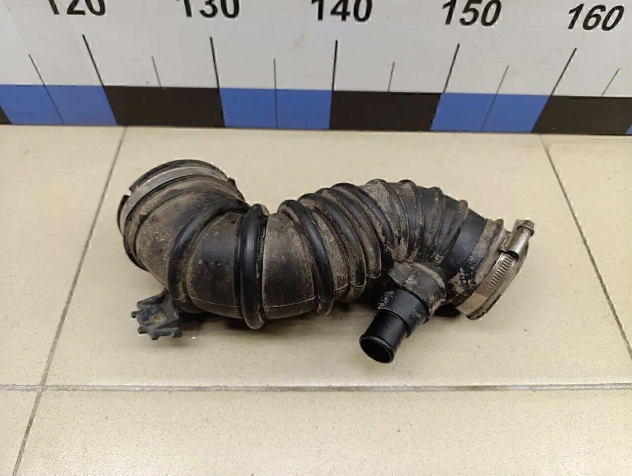 Патрубок воздушного фильтра Corolla E12 2001-2006