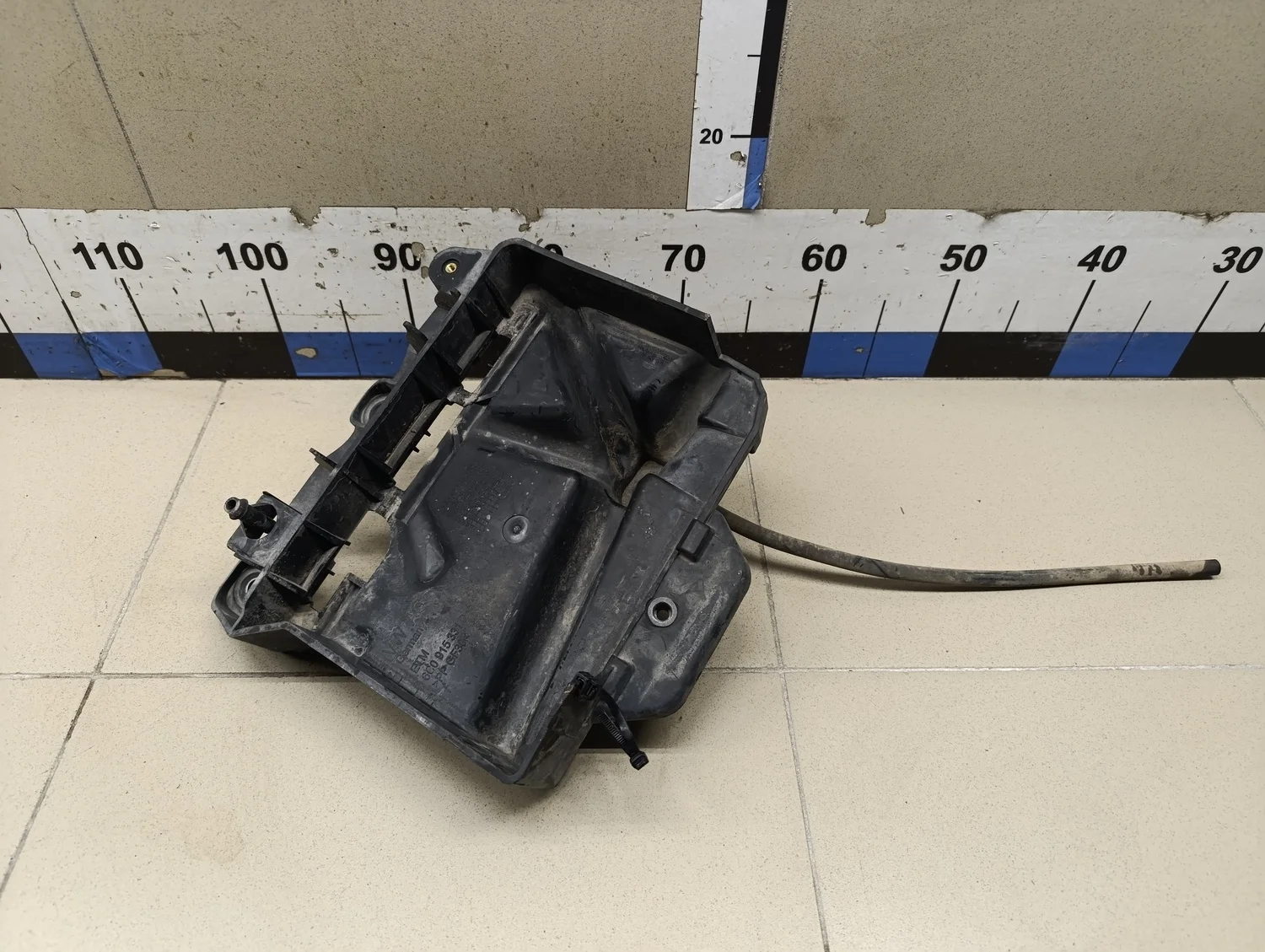 Крепление АКБ (корпус/подставка) Fabia 2007-2015