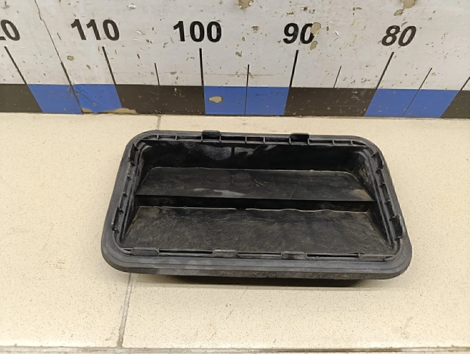 Решетка вентиляционная Camry XV40 2006-2011