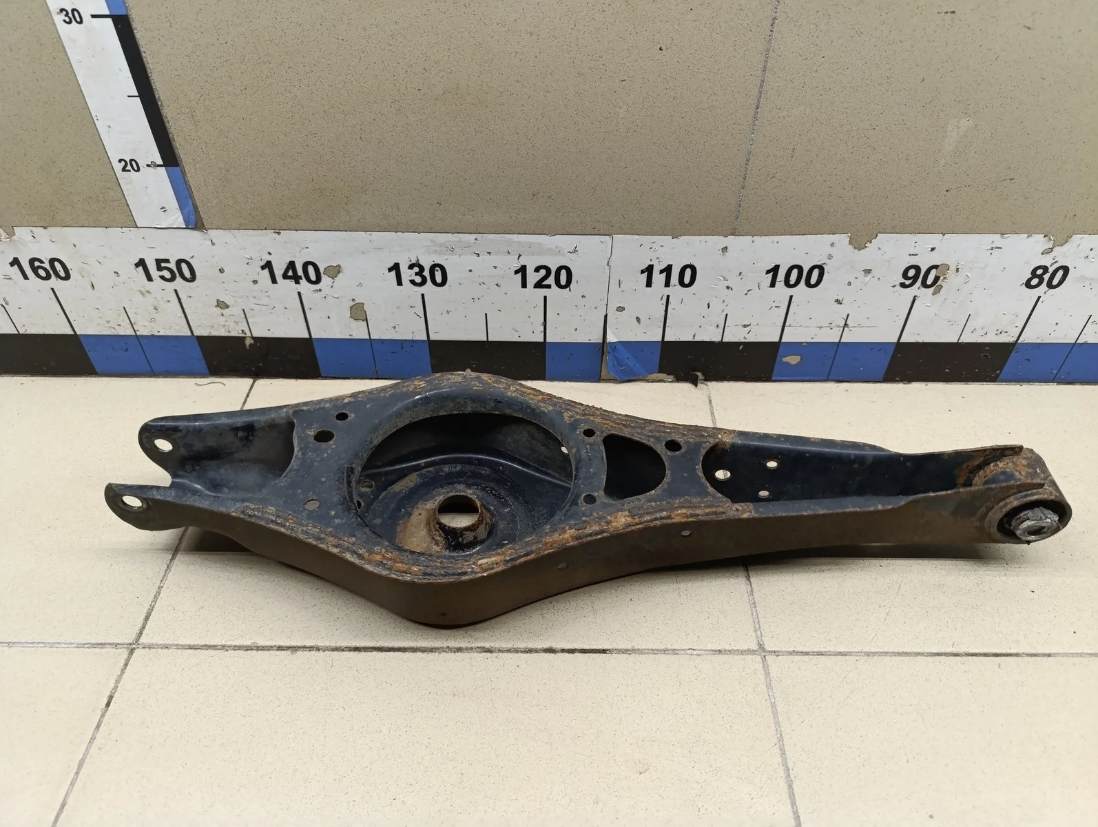 Рычаг задний нижний Passat [B6] 2005-2010