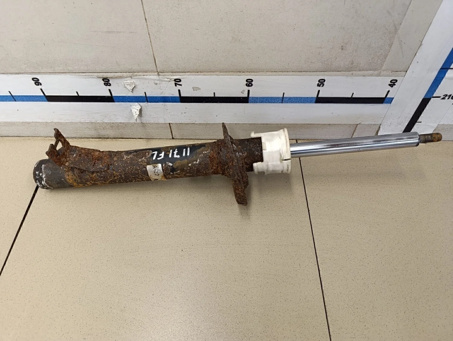 Амортизатор передний левый Fusion 2002-2012