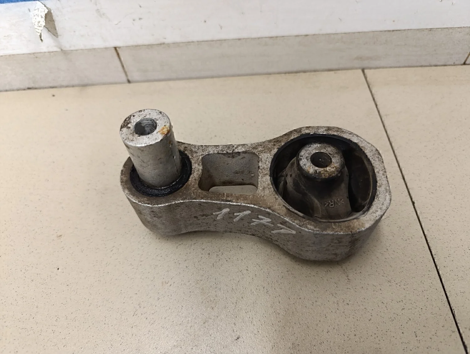 Опора КПП Fusion 2002-2012