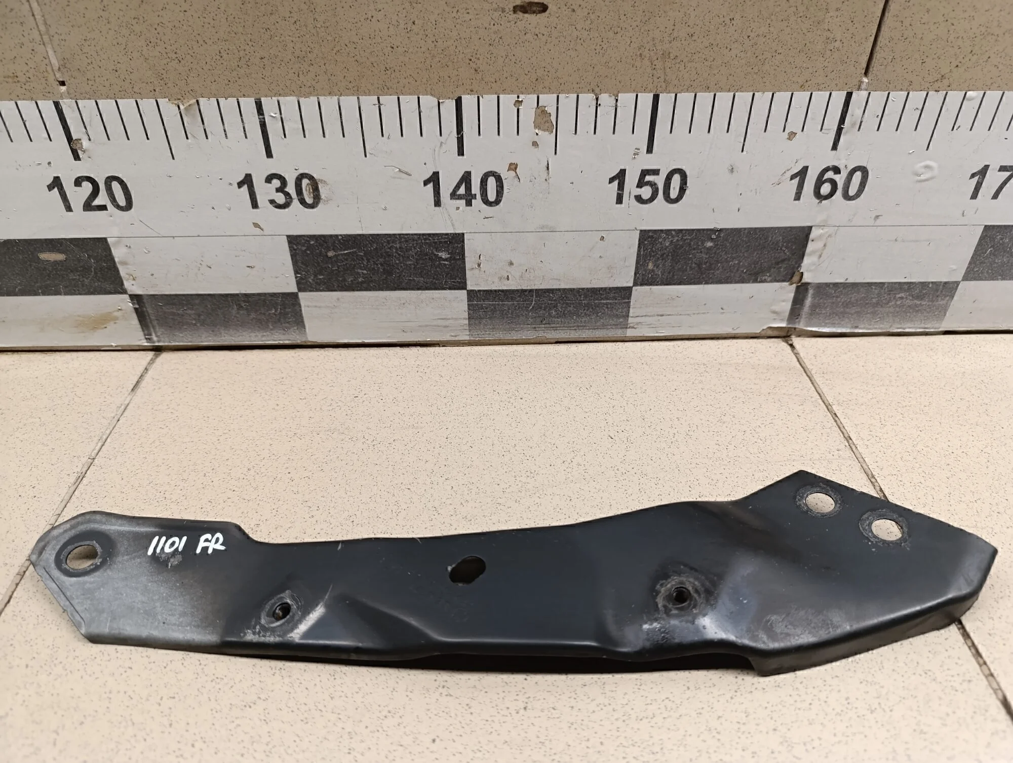 Кронштейн Golf VI 2009-2012