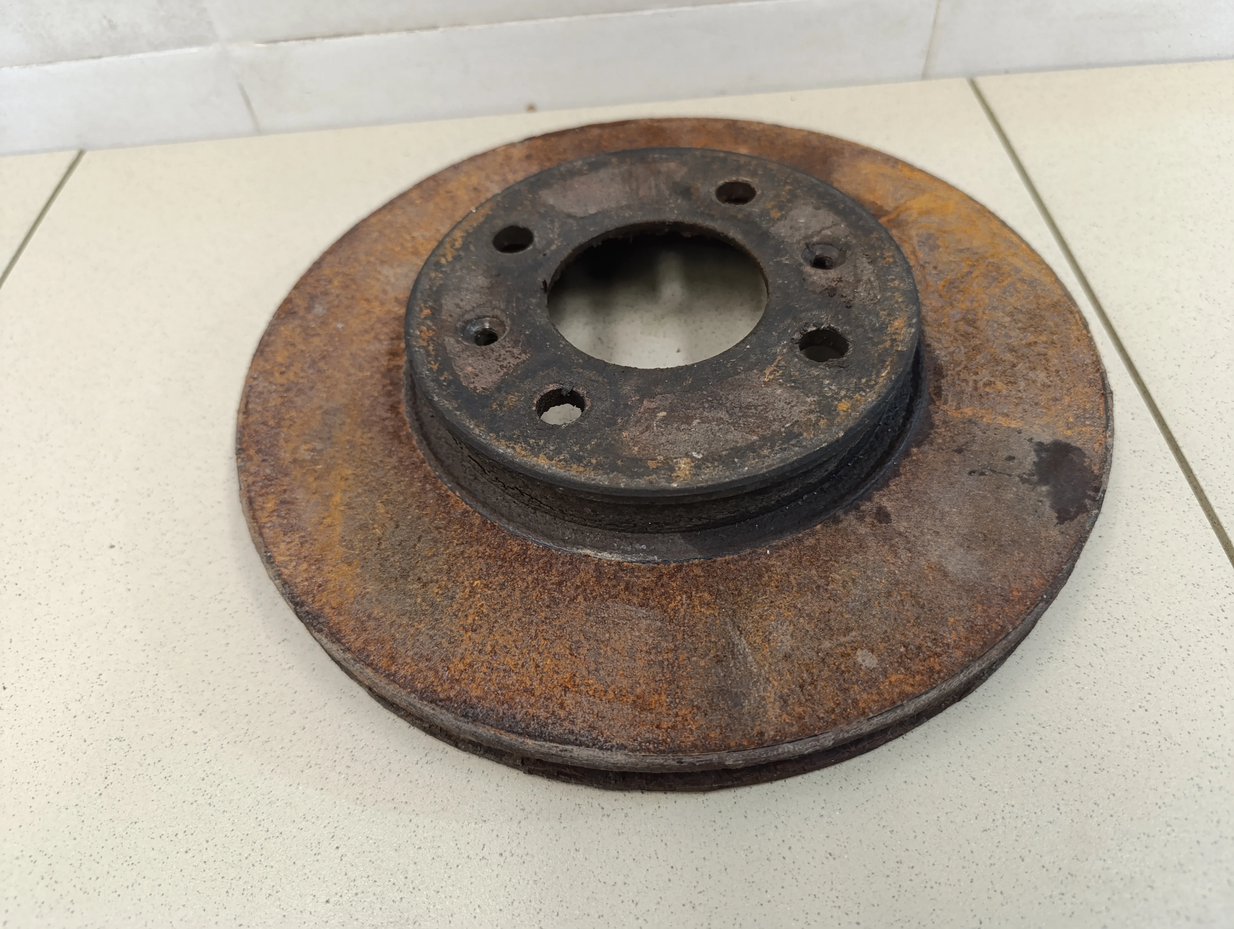 Диск тормозной передний вентилируемый Solaris 2010-2017