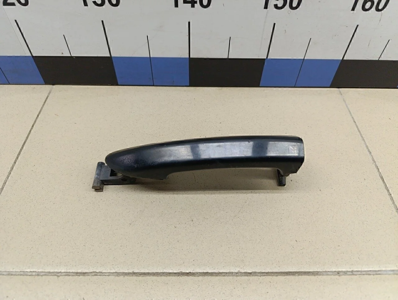 Ручка двери наружная левая Passat [B6] 2005-2010