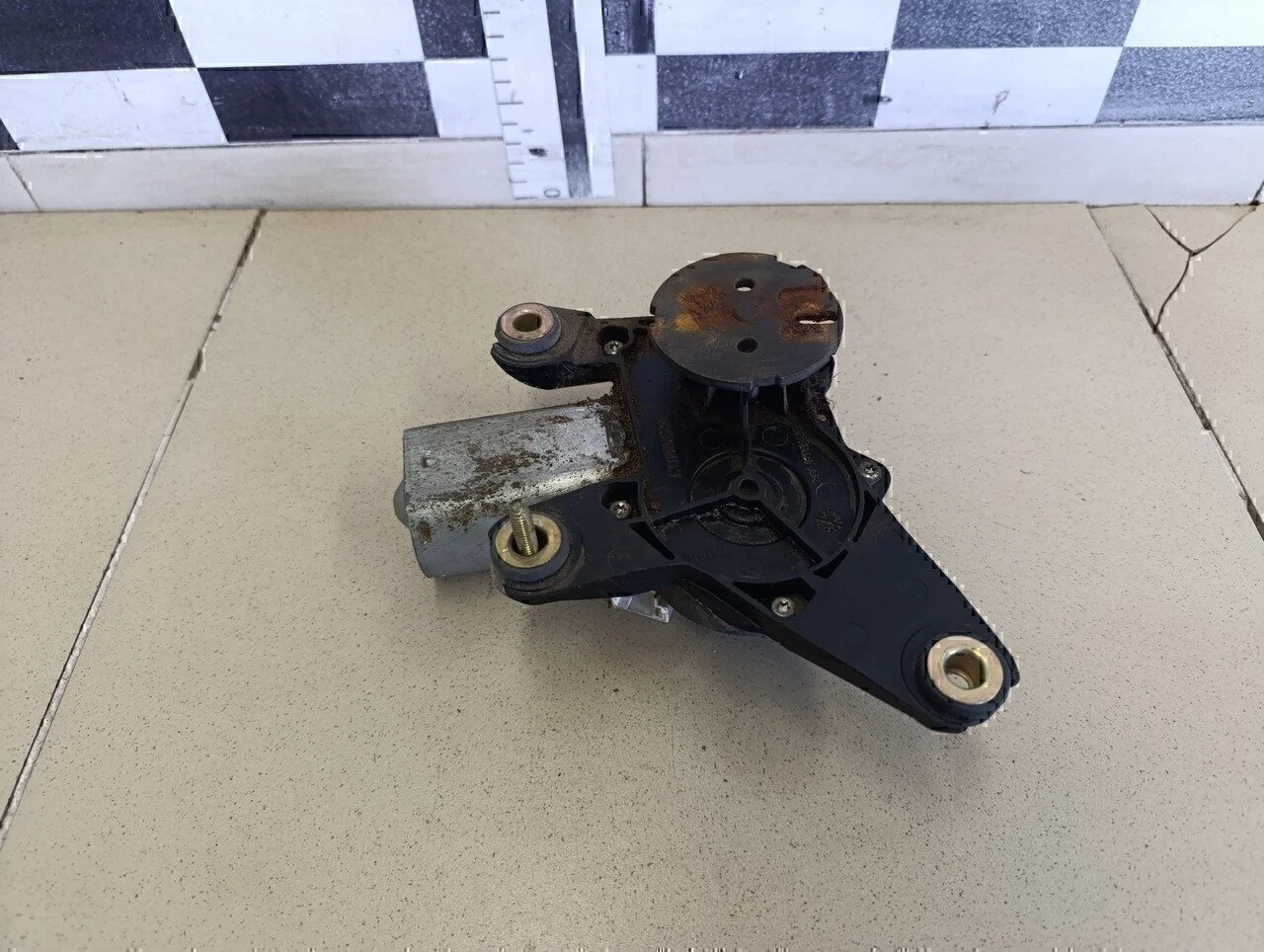 Моторчик стеклоочистителя задний Megane II 2002-2009