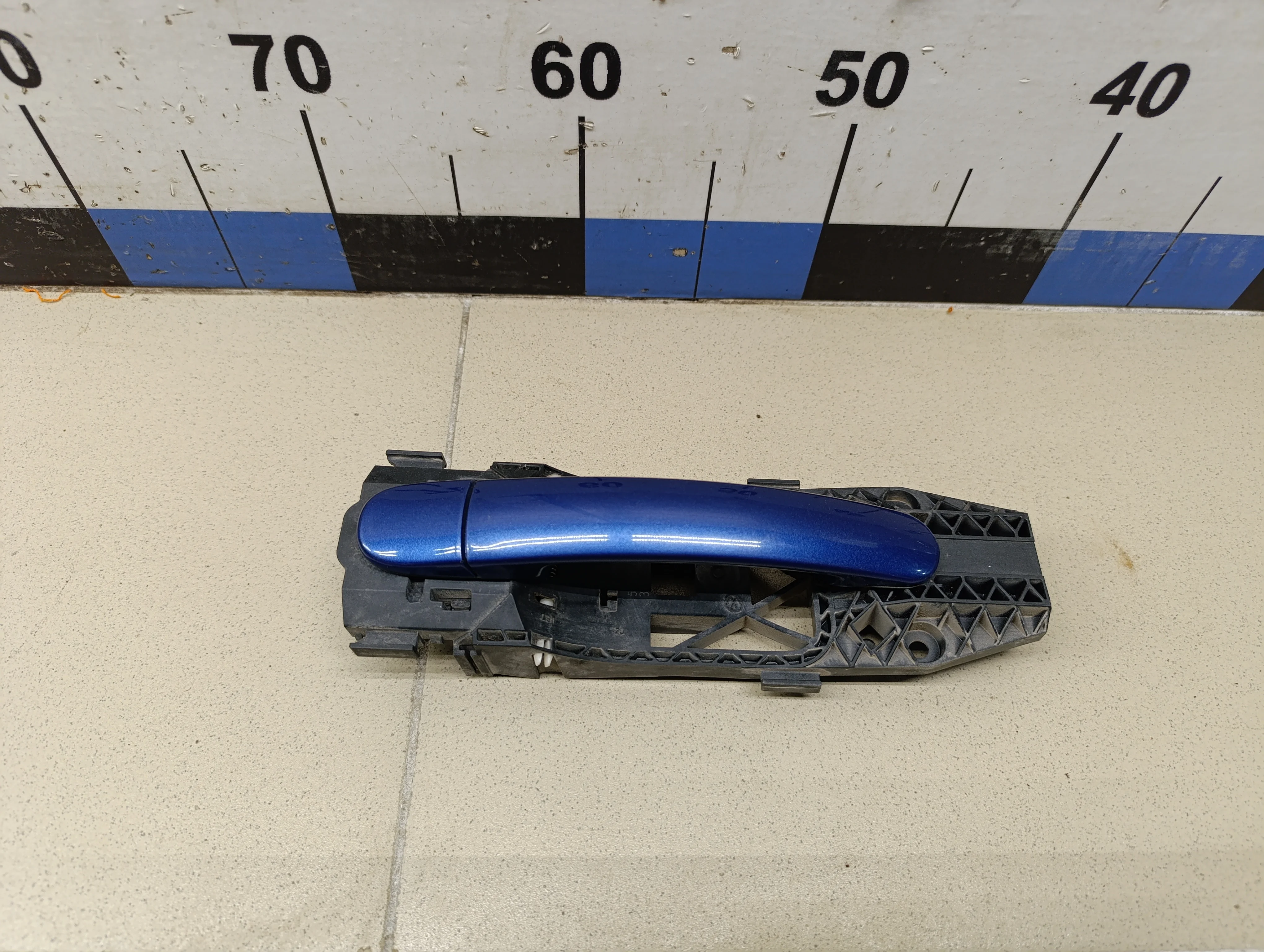 Ручка двери задней наружная левая Polo (Sed RUS) 2011>