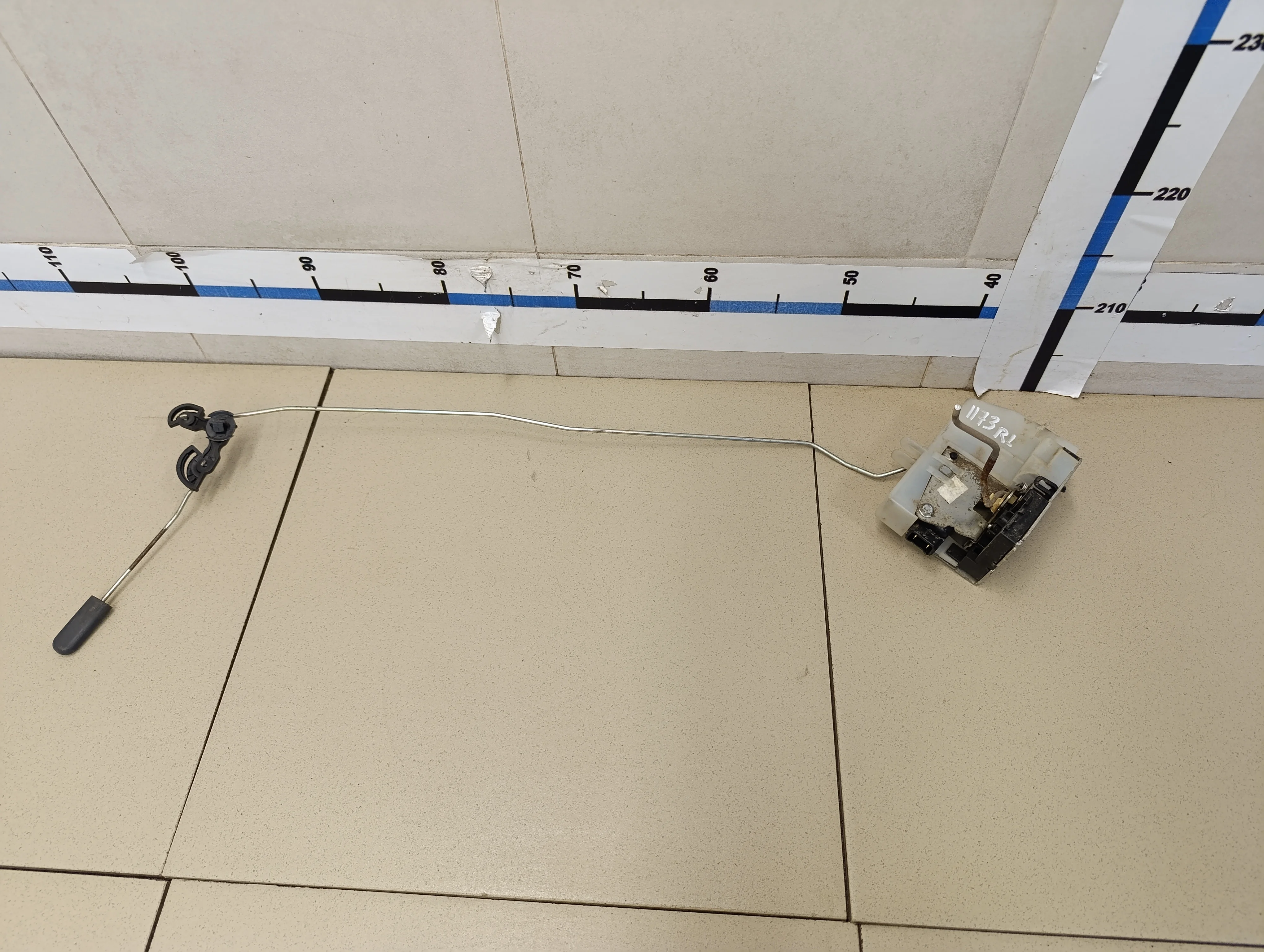 Замок двери задней левой Clio/Symbol 1998-2008