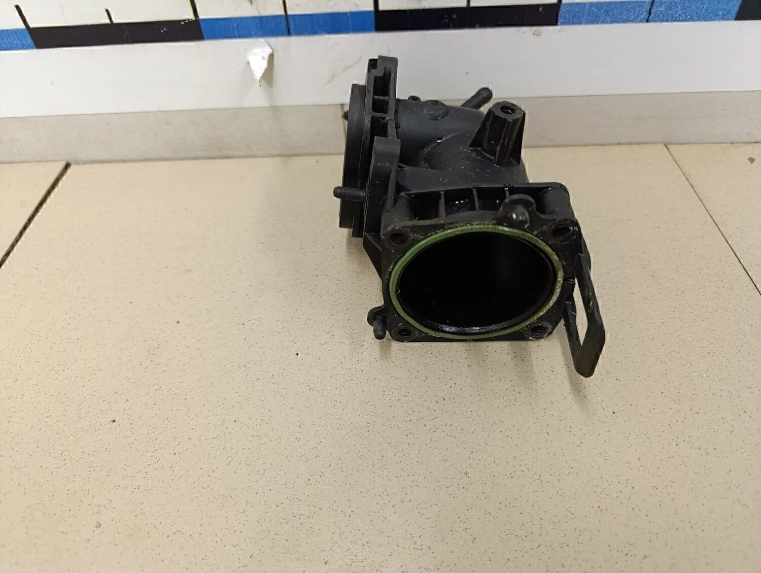 Патрубок воздушного фильтра Scirocco 2008>