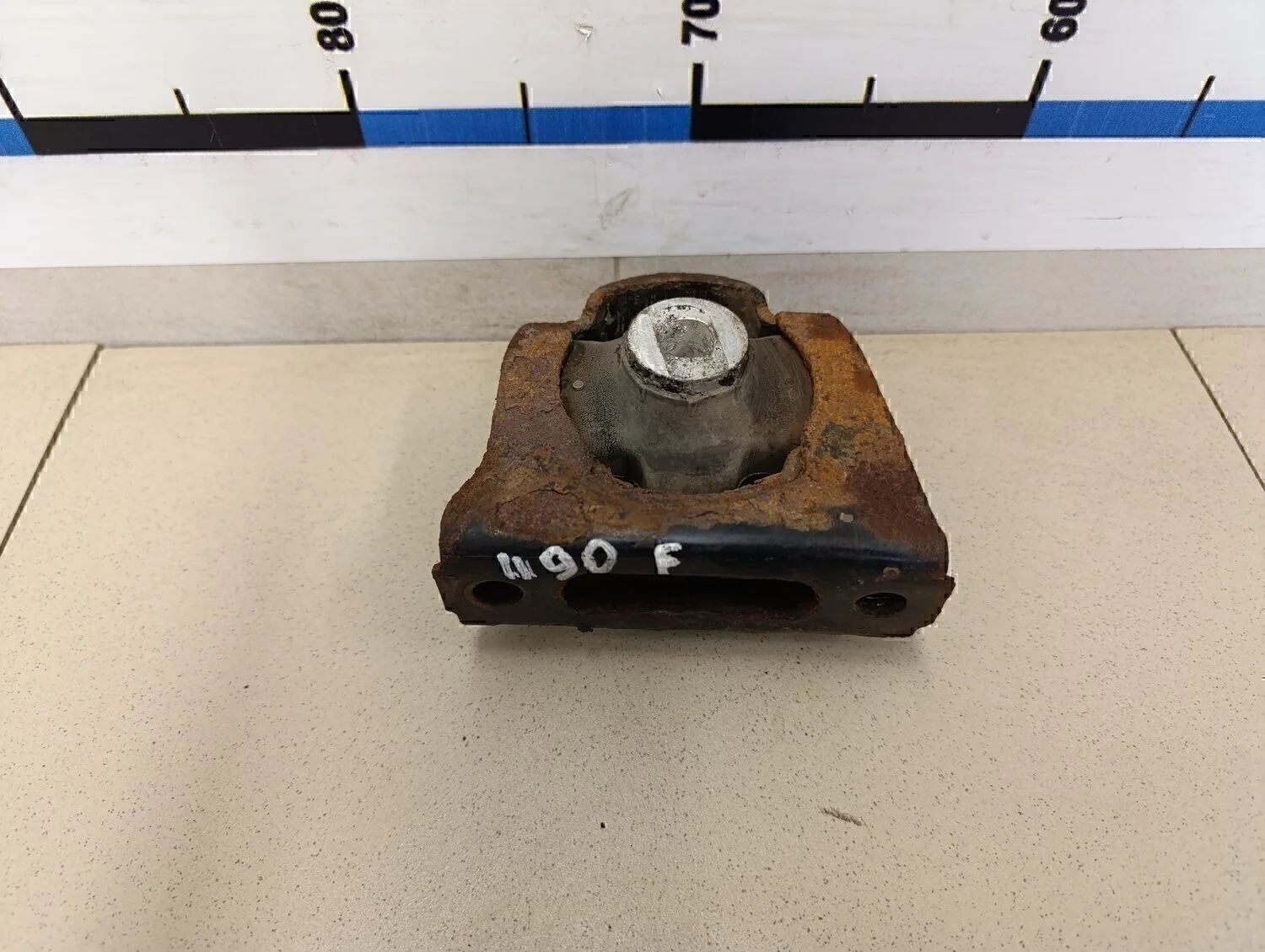 Опора двигателя Corolla E15 2006-2013