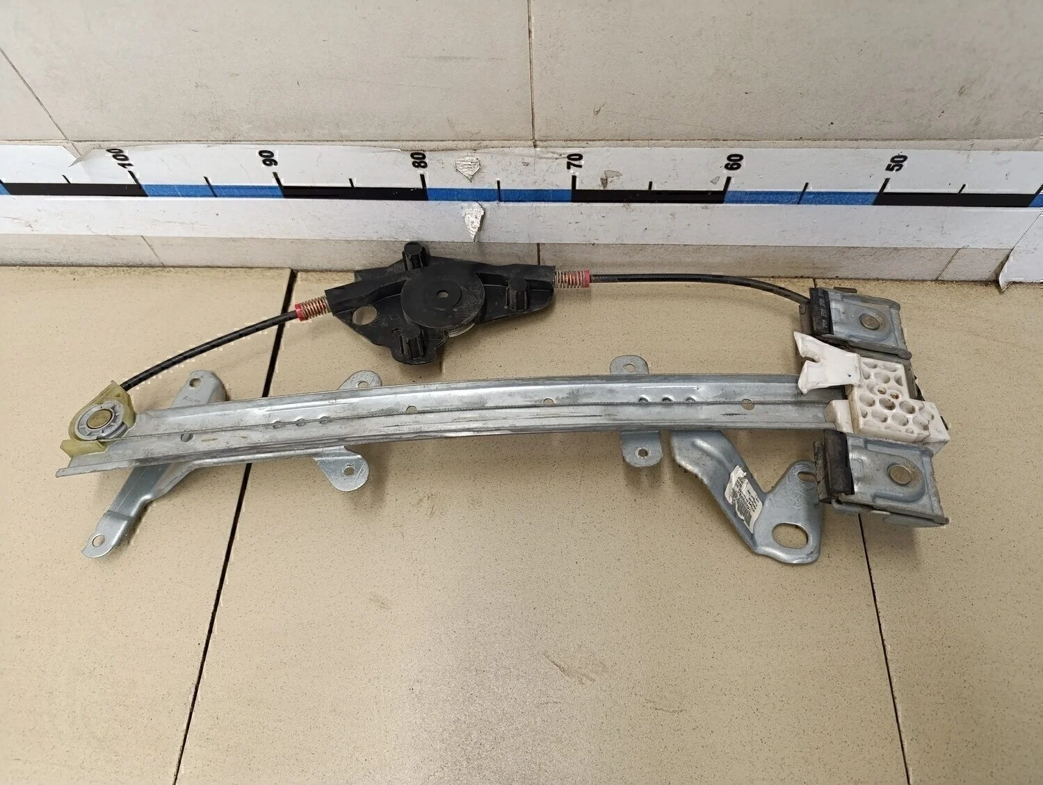 Стеклоподъемник электр. передний правый Fusion 2002-2012