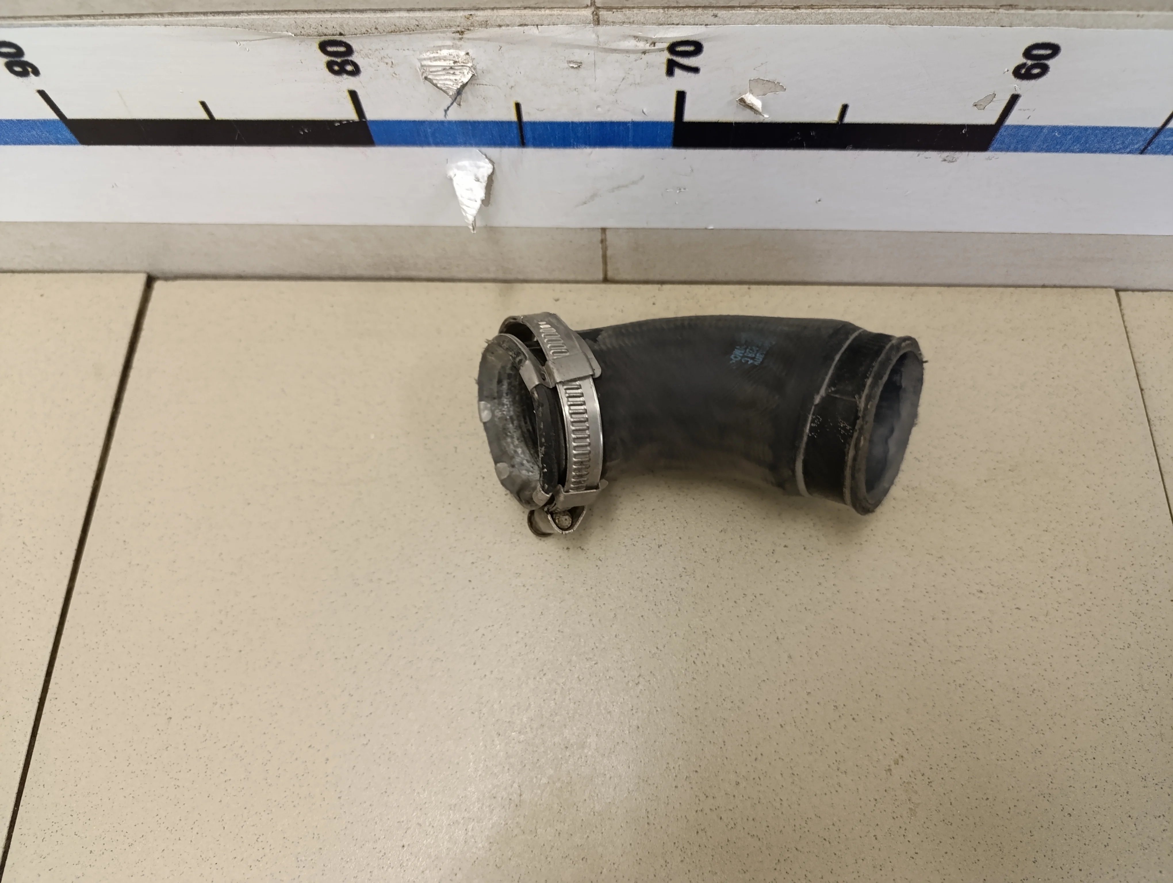 Патрубок интеркулера Scirocco 2008>