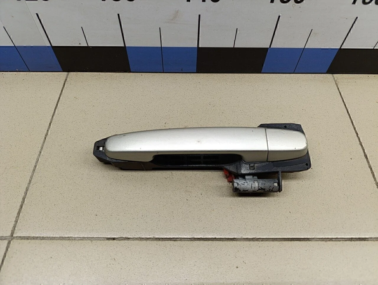 Ручка двери передней наружная правая Corolla E12 2001-2006