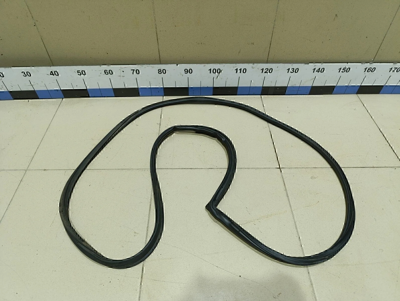 Уплотнитель двери Lacetti 2003-2013