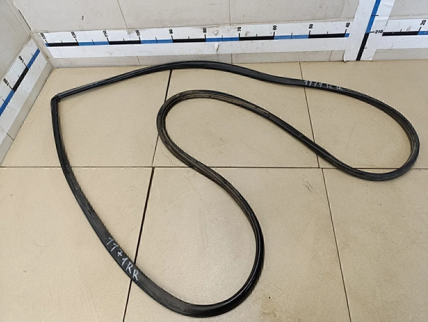 Уплотнитель (внутри) Fusion 2002-2012