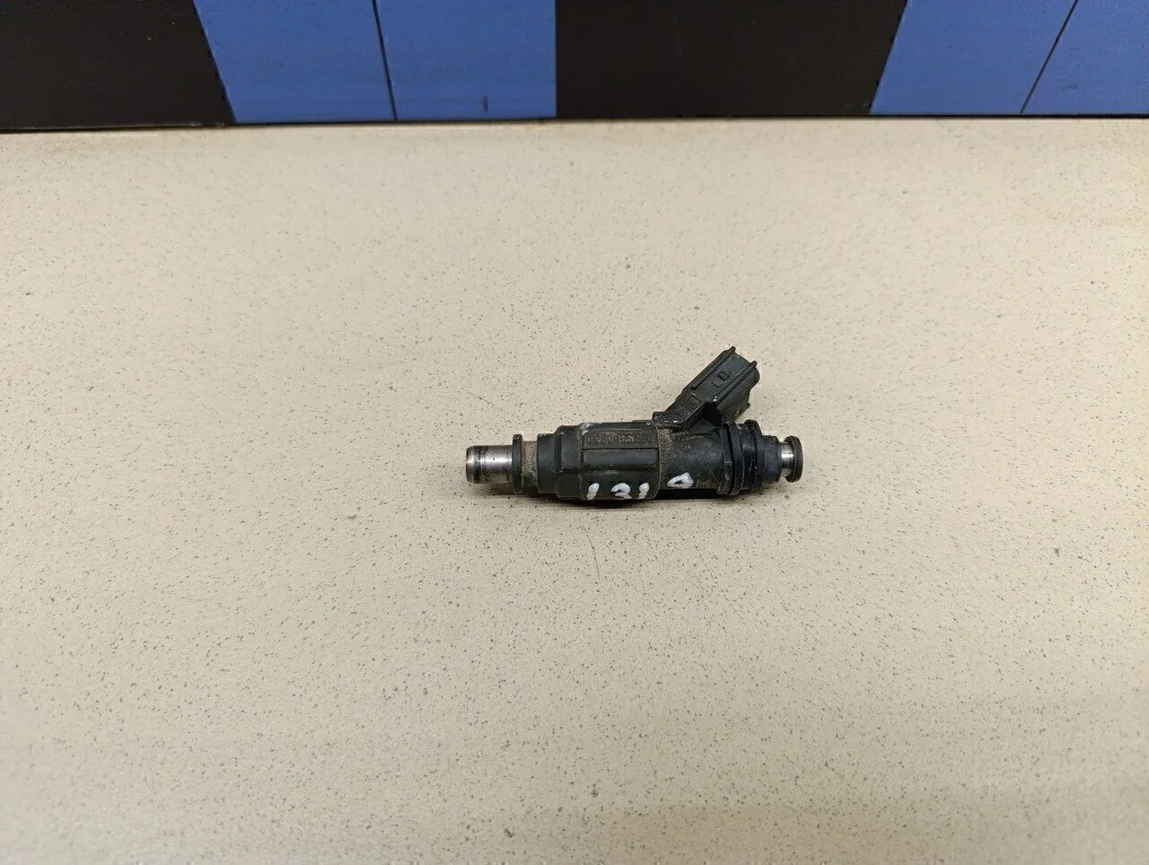 Форсунка инжекторная электрическая Avensis II 2003-2008