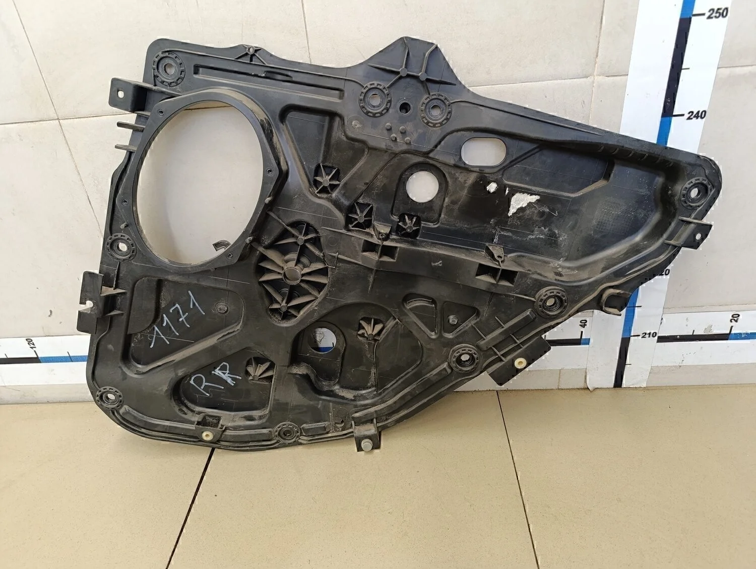 Крепеж стеклоподъемника Fusion 2002-2012