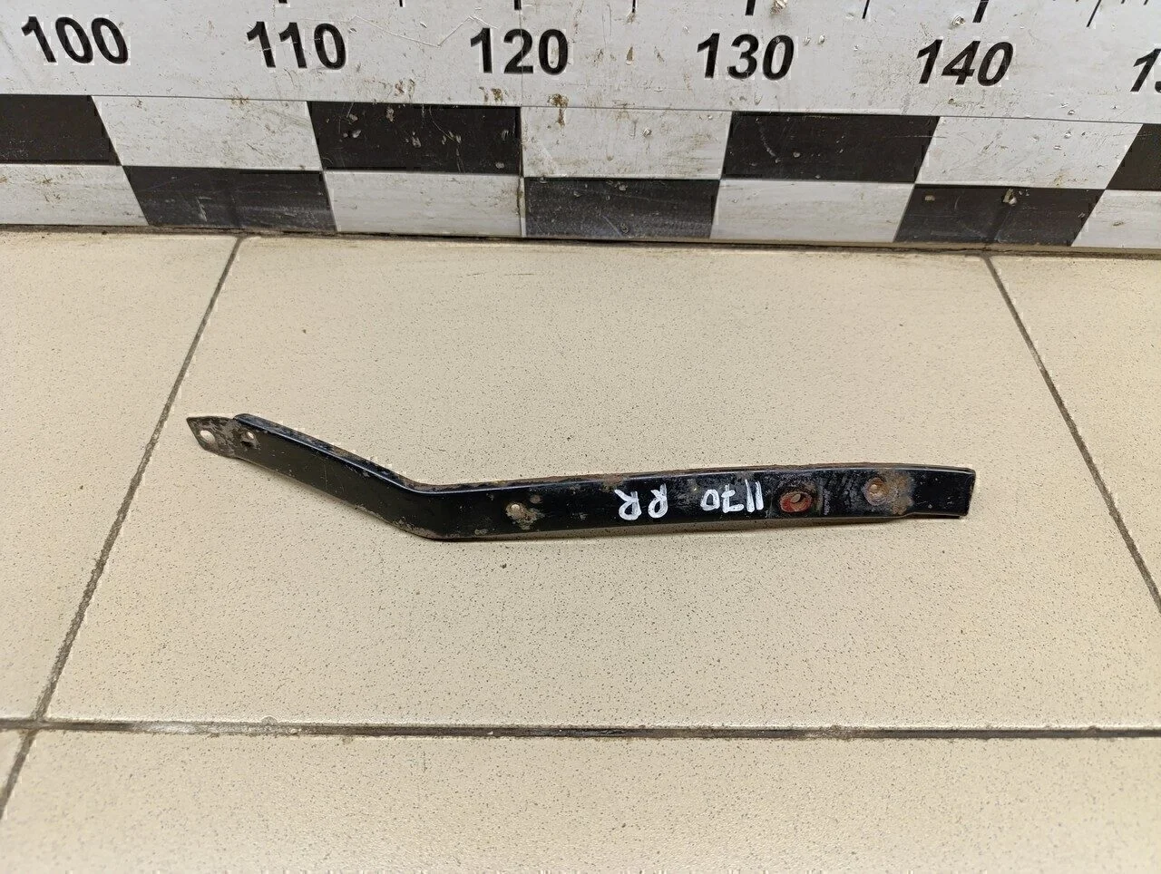 Направляющая заднего бампера правая Lacetti 2003-2013