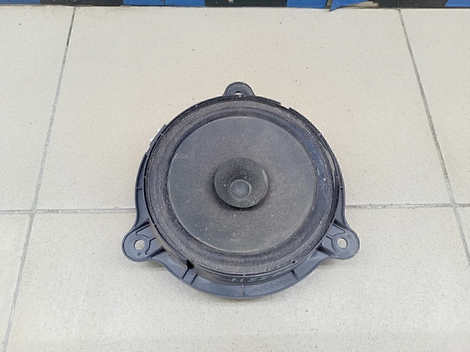 Динамик Logan II 2014>