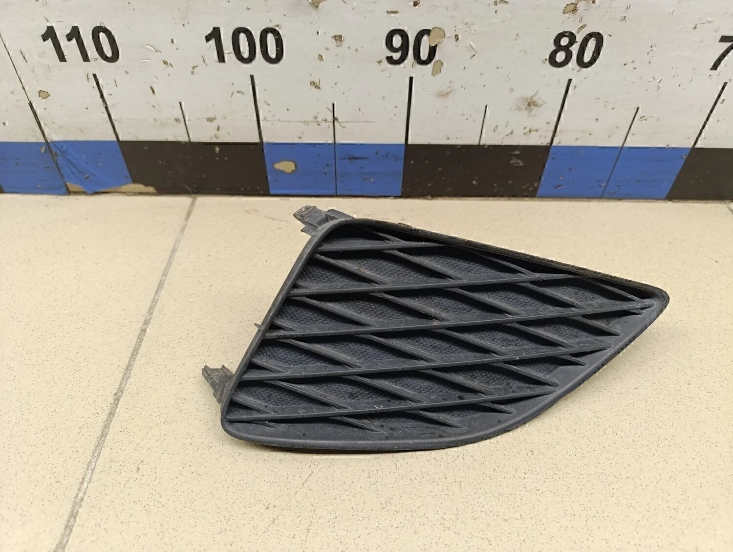 Решетка в бампер левая Corolla E15 2006-2013