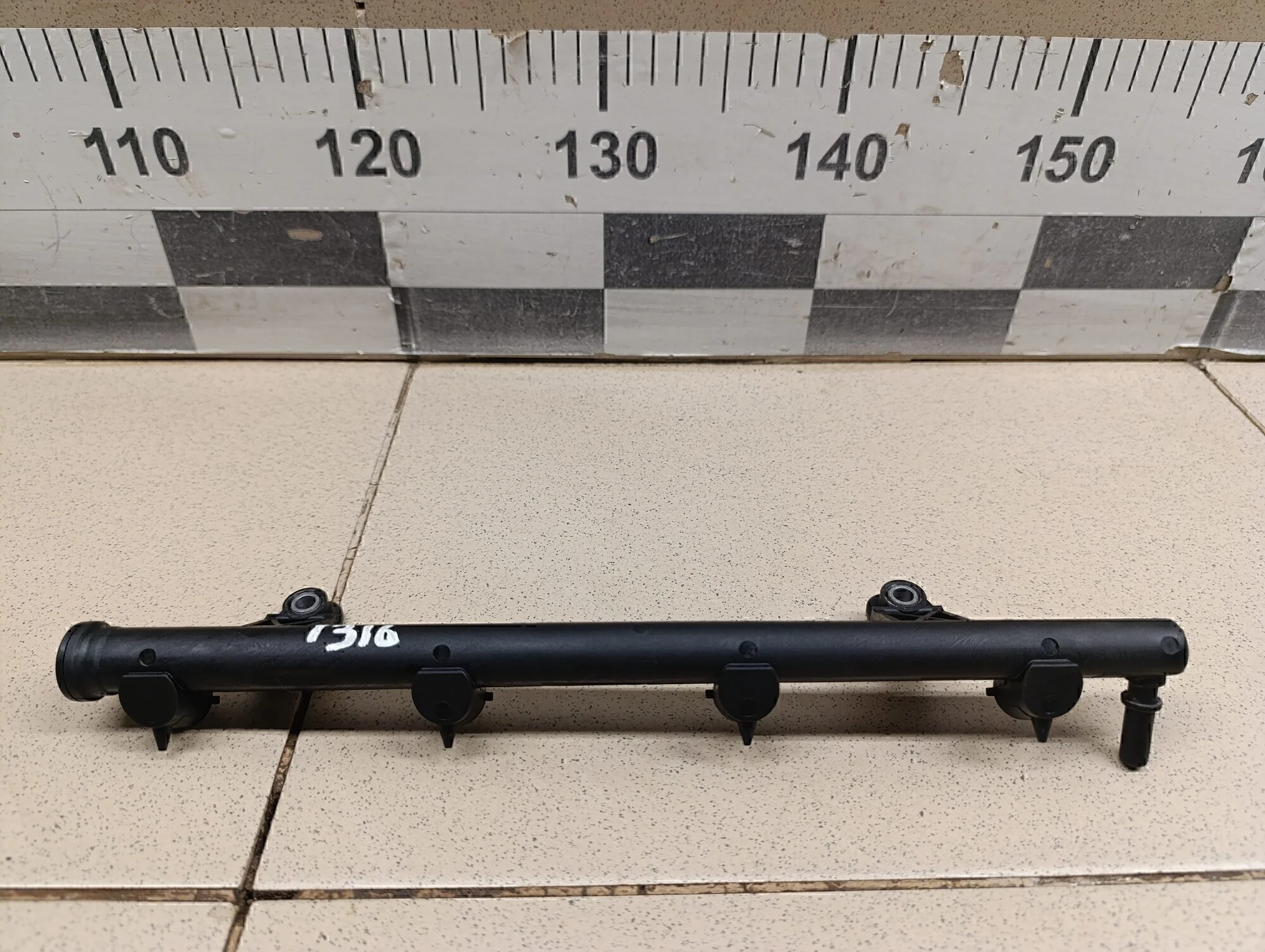 Рейка топливная (рампа) Clio/Symbol 1998-2008