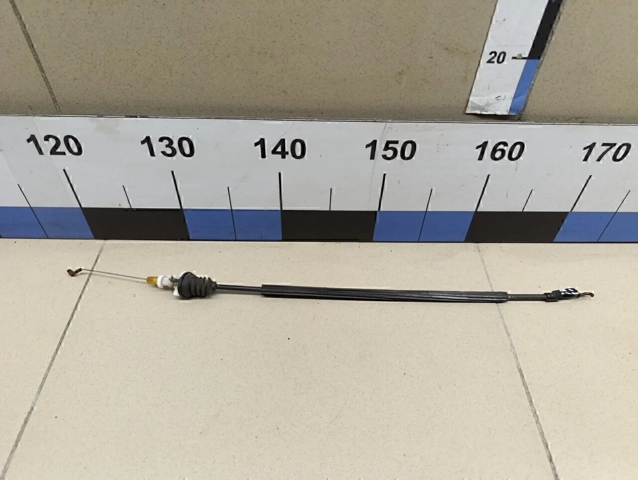 Трос открывания двери Passat [B6] 2005-2010