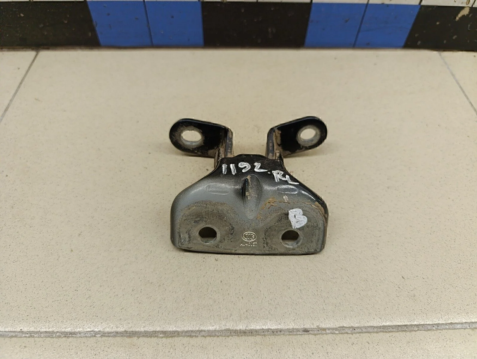 Петля двери задней левой верхняя Sportage 2010-2015