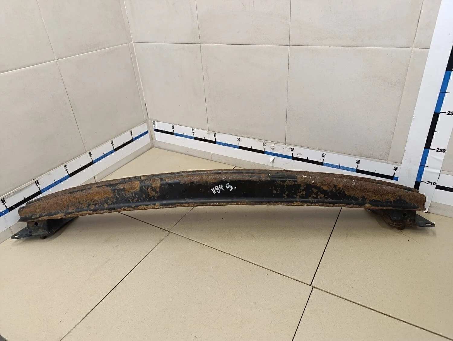 Усилитель заднего бампера Golf V 2003-2009