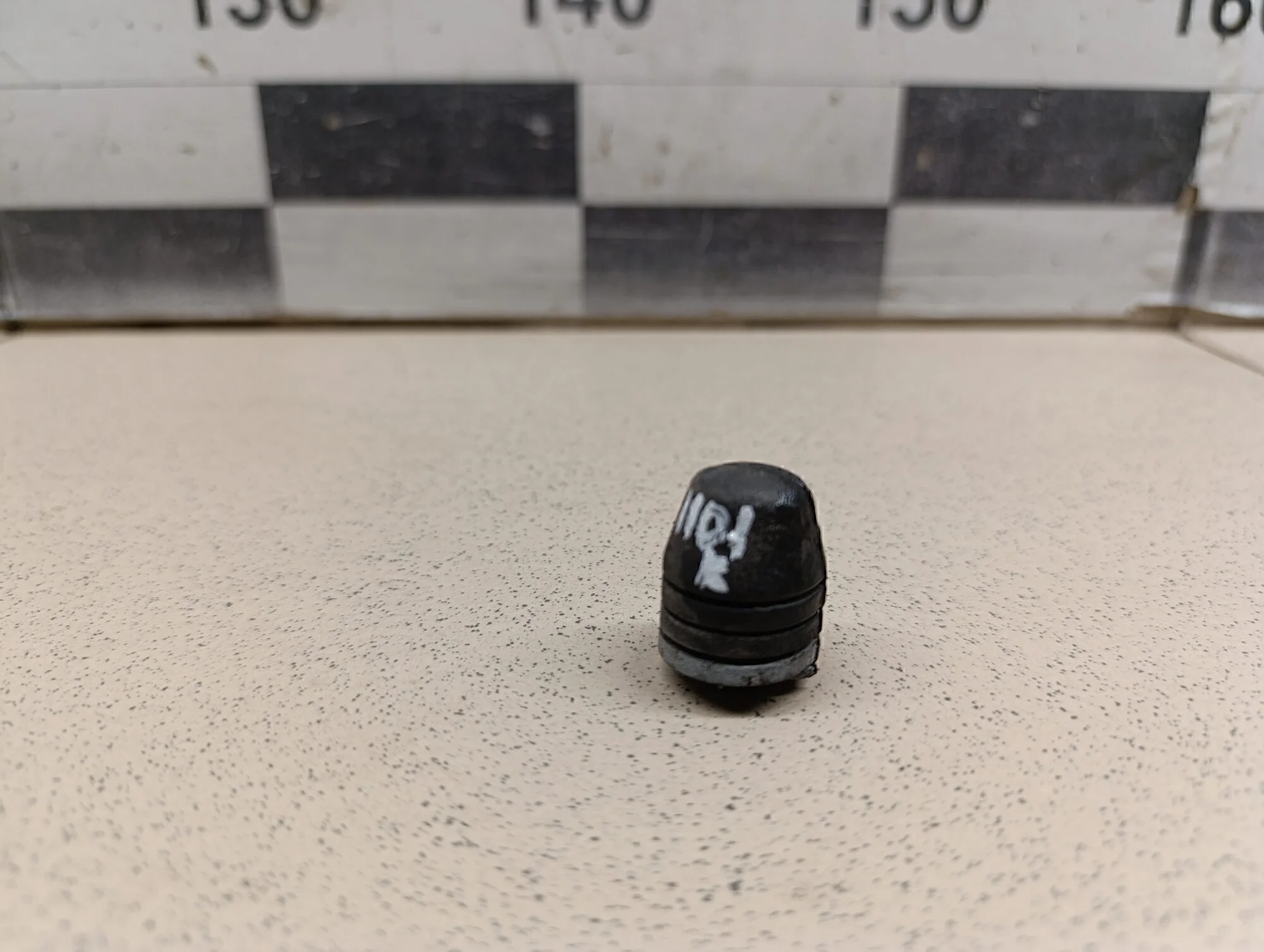 Отбойник капота Fabia 2007-2015