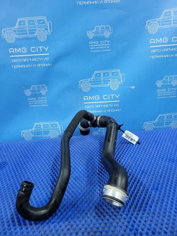 Патрубок oxлаждeния Mercedes-Benz R-Class 2006 A2515000075 W251 М272967