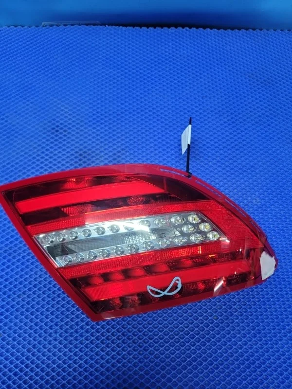 Фонарь задний Mercedes-Benz C-Class 2011 A2048205464 W204 М271860
