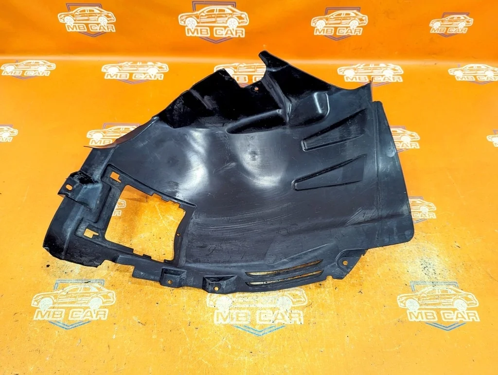 Подкрылок передний левый, передняя часть Mercedes-Benz