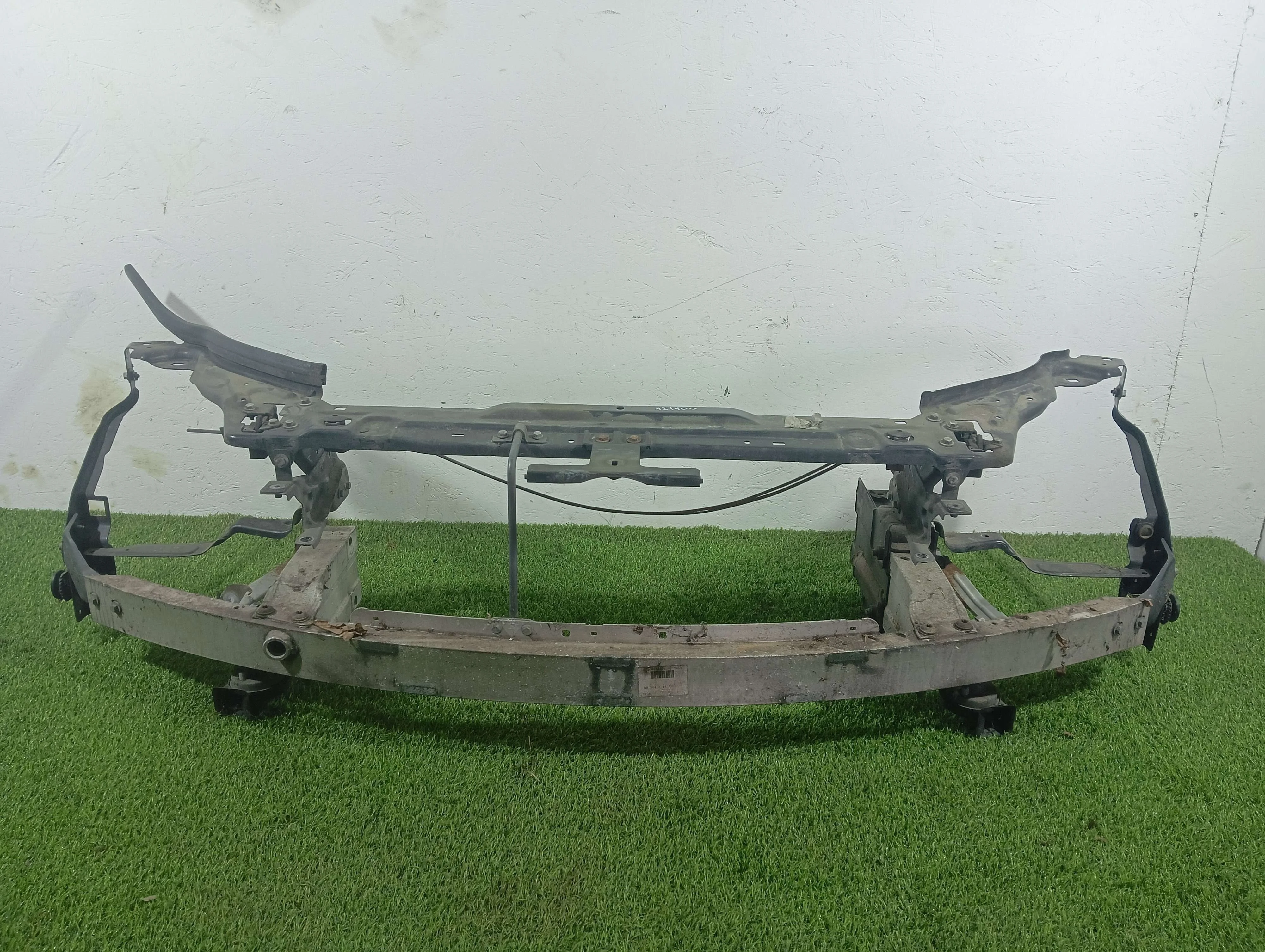 передняя панель (телевизор) Mercedes-Benz C-Класс 2.2 дизель 2010