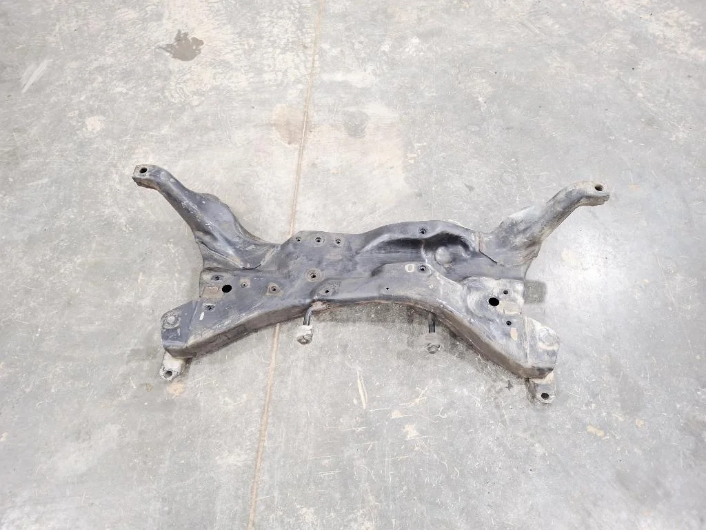 Подрамник Mitsubishi Lancer 9 CS