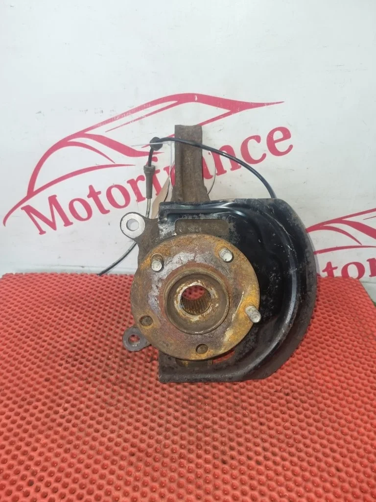 Кулак поворотный Nissan X-Trail 40015JD040 T31, передний левый