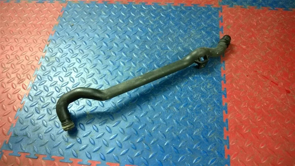 патрубок отопителя BMW X5 E53  M54B30 231 лс 3.0i