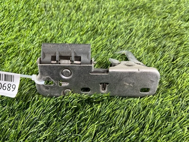 Замок капота Volkswagen Tiguan 2011 1K0823480 5N CCZ 2.0T, передний