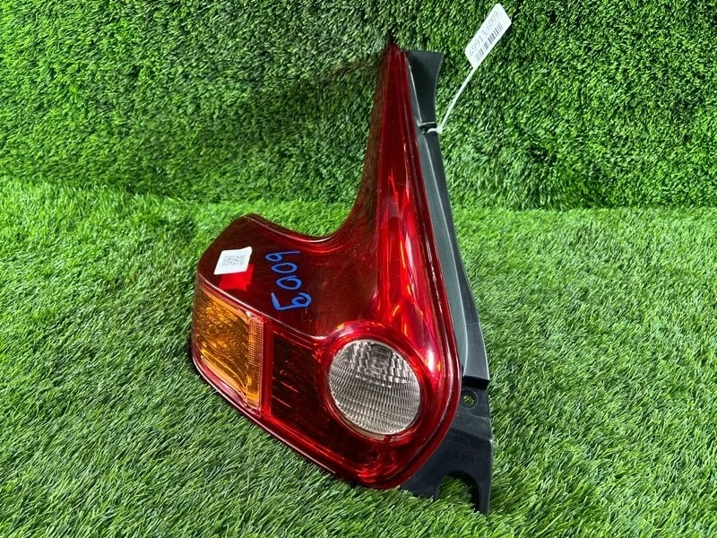 Фонарь задний Nissan Juke 2011 265551KA0A F15 MR16DDT, задний левый