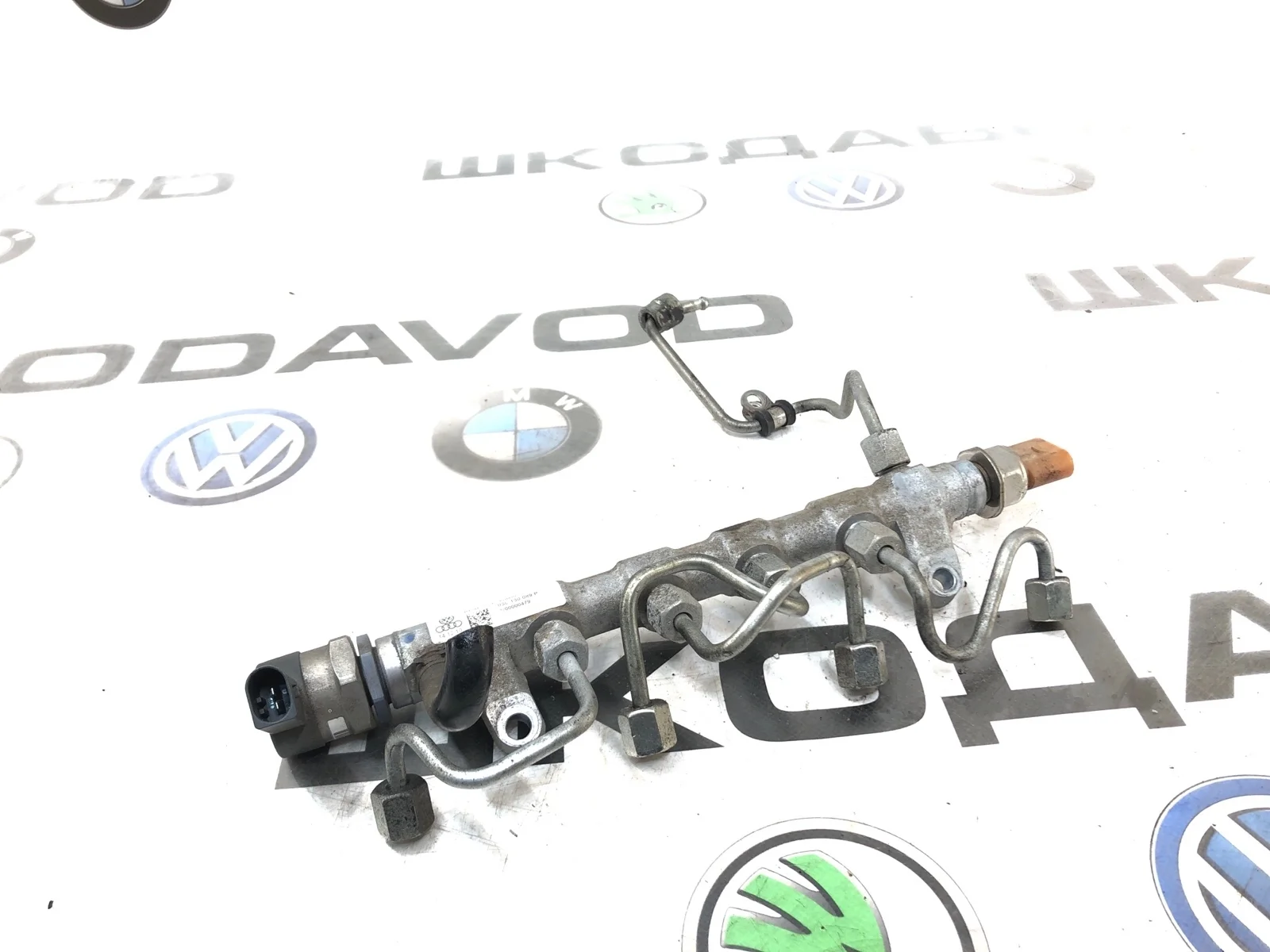 Топливная рампа Skoda Yeti 2010 03L130089P 5L 2.0 CFHF