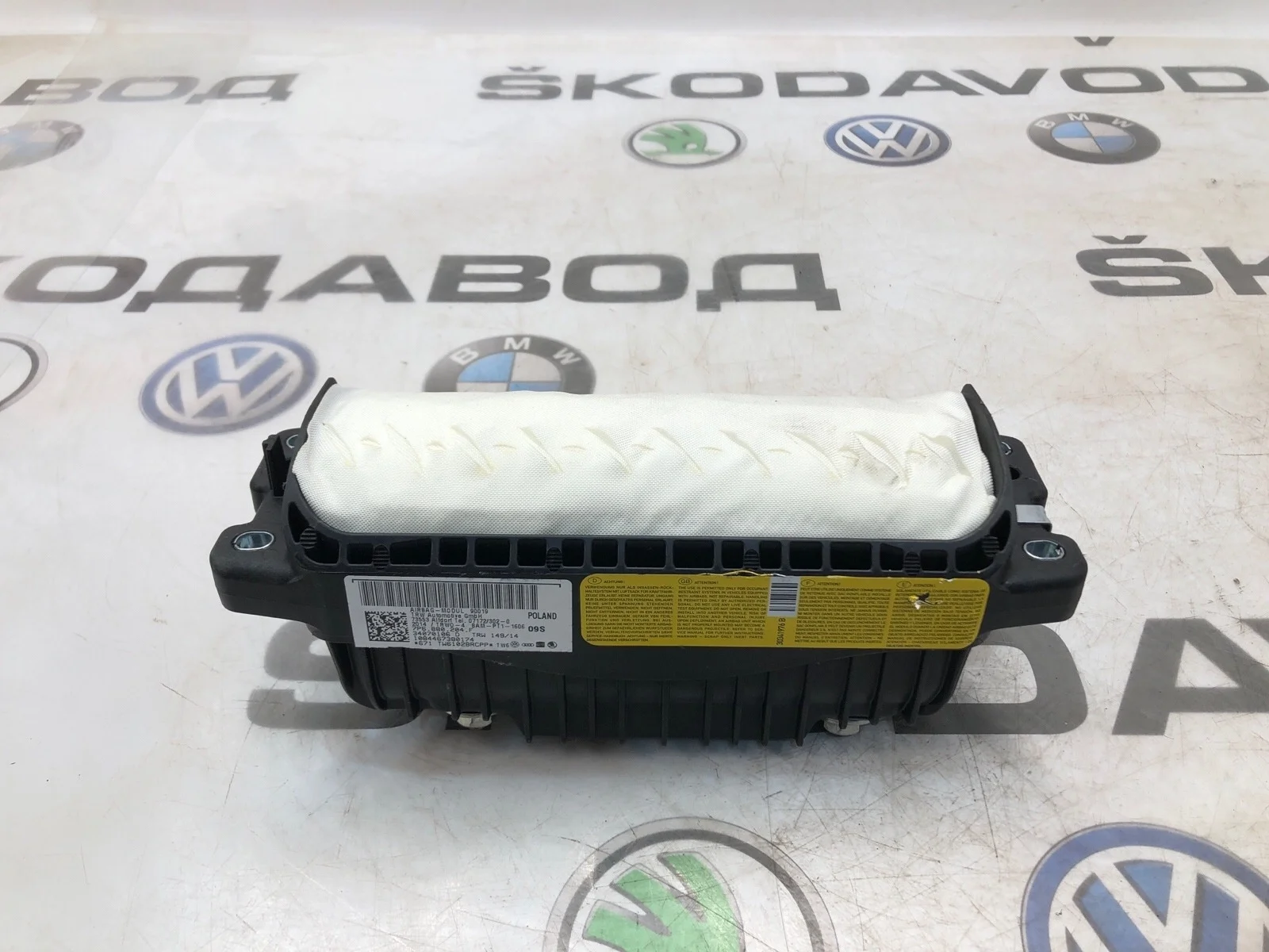 Подушка безопасности пассажира Volkswagen Touareg 2014 7P6880204F 2 NF 3.0 CJMA