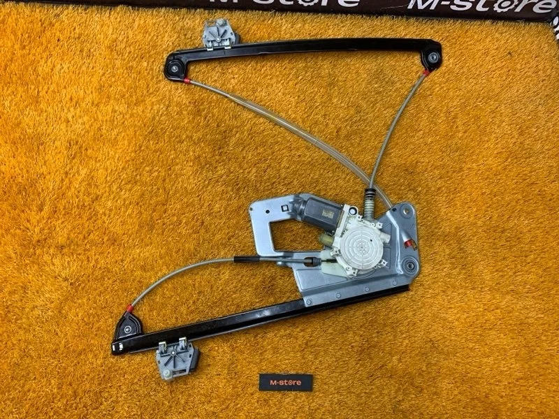 Стеклоподъемник Bmw 5-Series 1997 8252392 E39 M52B28 (286S1), передний правый