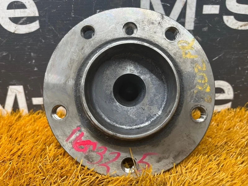 Ступица Bmw 6-Series 2006 31226765601 E63 N52B30A, передняя правая